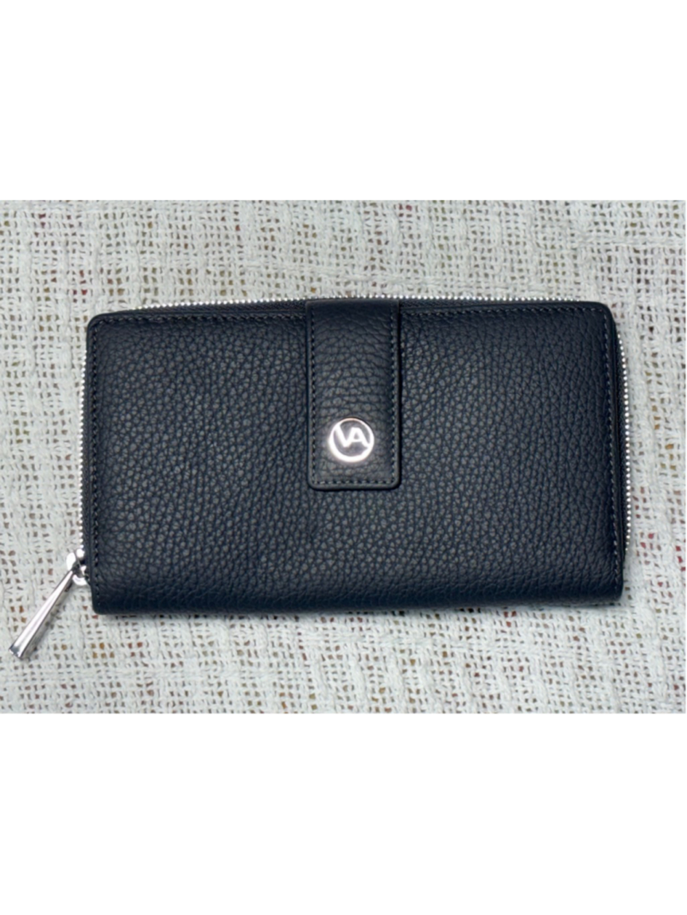 Valentina Gray Pebbled Made In Italy Leather Large Continental Clutch Wallet EUC